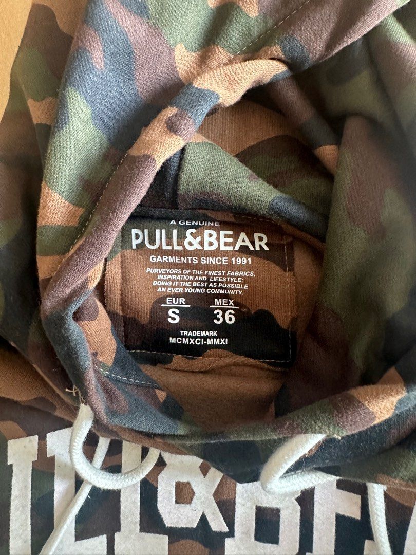 Pull and bear camo hoodie clearance