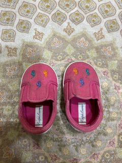 (Category: ) located in . Submitted by comfy.addict (Listing ID 1334724731, Image 1). Description: .