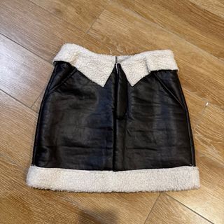 (Category: ) located in . Submitted by lovedbyag (Listing ID 1334715400, Image 1). Description: .