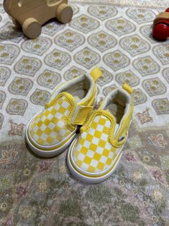 (Category: ) located in . Submitted by comfy.addict (Listing ID 1334724620, Image 1). Description: .