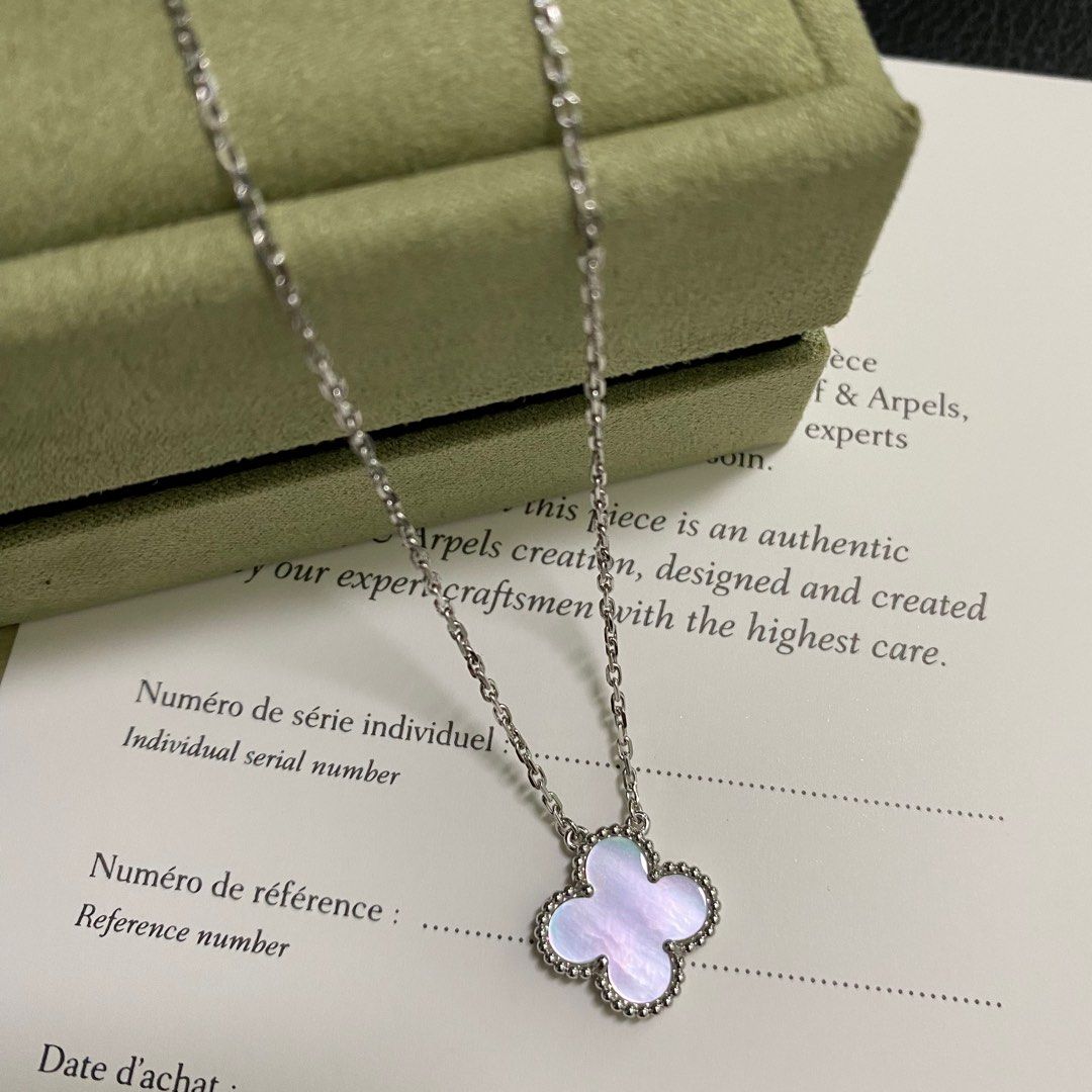 Instock) VCA Van Cleef design Vintage Alhambra Necklace in 18K