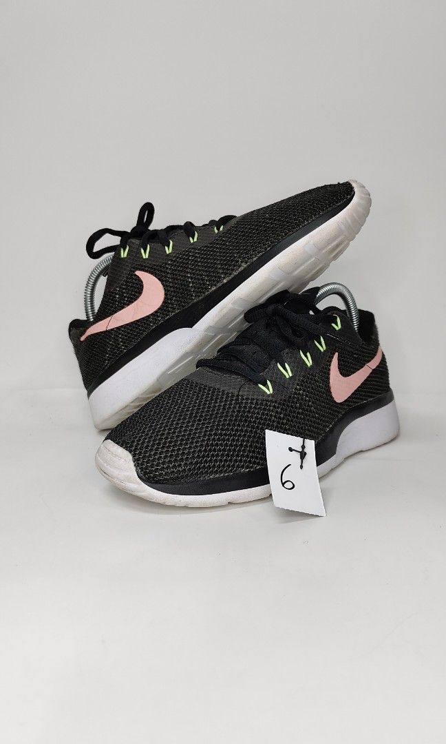 WOMEN NIKE TANJUN RACER 6 UK Women s Fashion Footwear Sneakers on Carousell