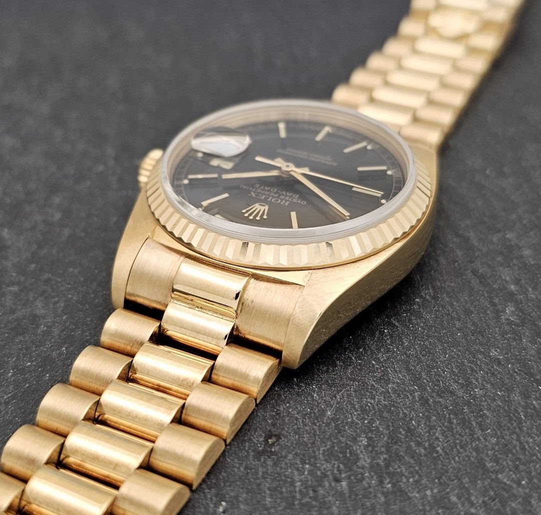 1983 Rolex Day-Date 18K YG Black Dial 18038 with Certificate Box