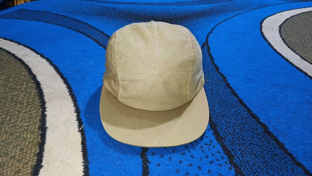 237. 5 PANEL (Category: Cap & Hats) located in Tenom. Submitted by ulloi_garage (Listing ID 1334840295, Image 1). Description: 🪖Kondisi 9/10 🪖Warna 9/10 🪖Made In Japan 🪖Adjuster Buckle - Sudu Rata 🪖FREE POS 📞OII3I66I452.