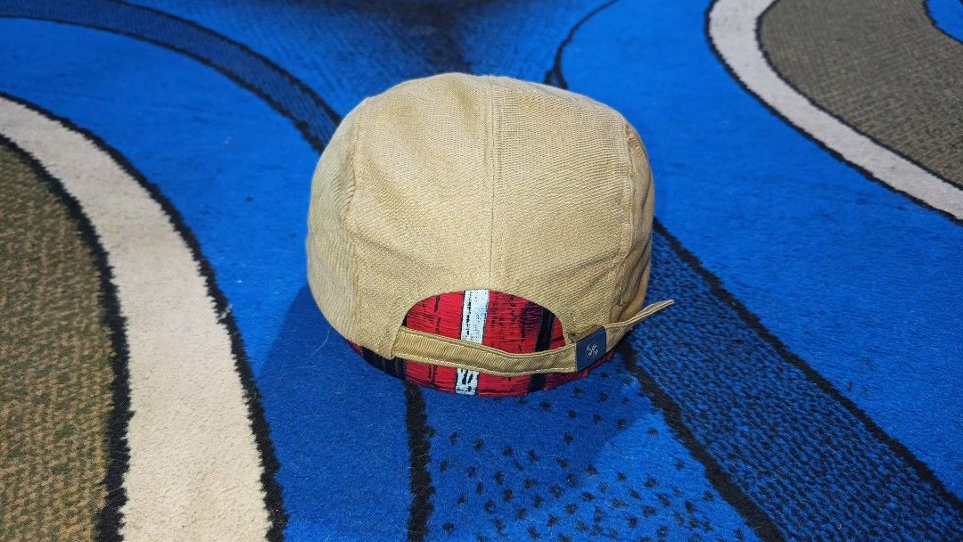 237. 5 PANEL (Category: Cap & Hats) located in Tenom. Submitted by ulloi_garage (Listing ID 1334840295, Image 2). Description: 🪖Kondisi 9/10 🪖Warna 9/10 🪖Made In Japan 🪖Adjuster Buckle - Sudu Rata 🪖FREE POS 📞OII3I66I452.
