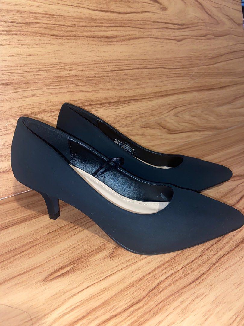 High heels size 6 hot sale