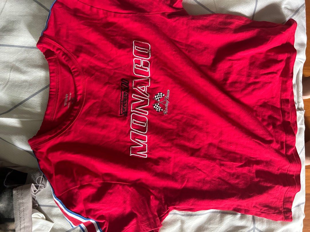 assorted tops (Category: Blouses) located in Singapore. Submitted by jxnnaa (Listing ID 1334802417, Image 3). Description: assorted tops! trying to clear my closet 5 each.
