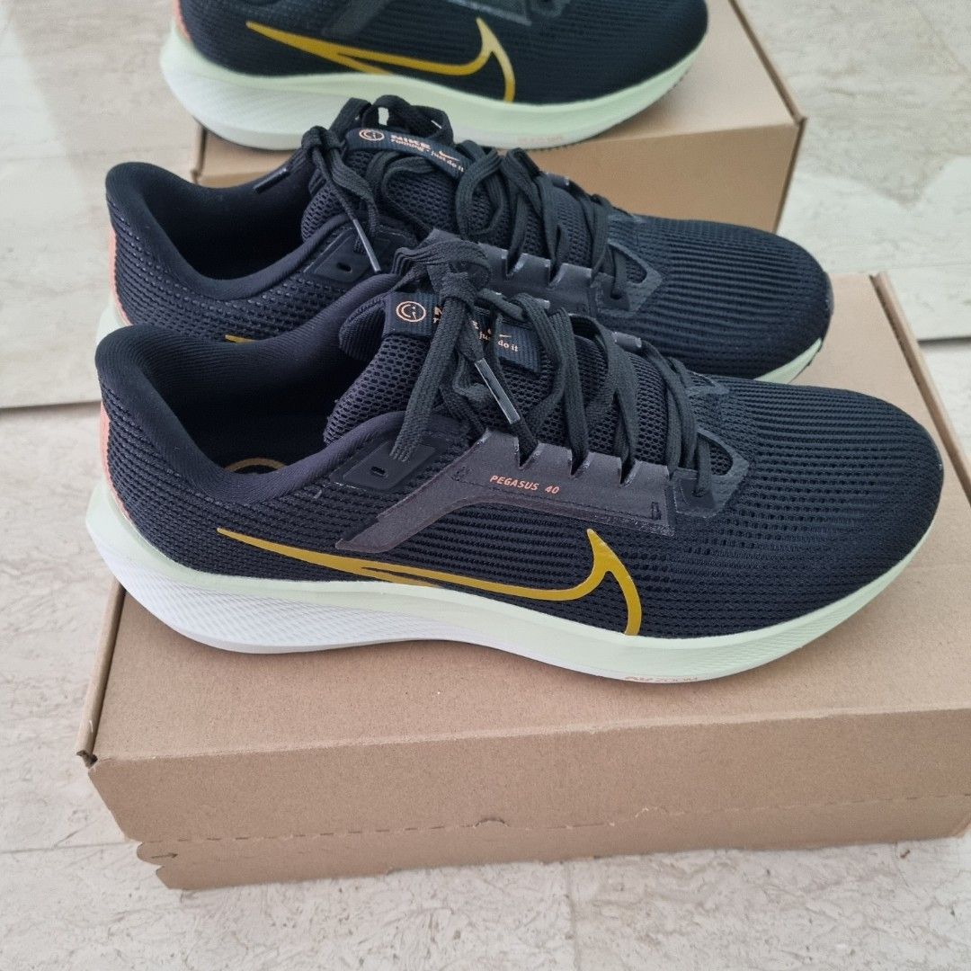 Nike 43.5 size hotsell