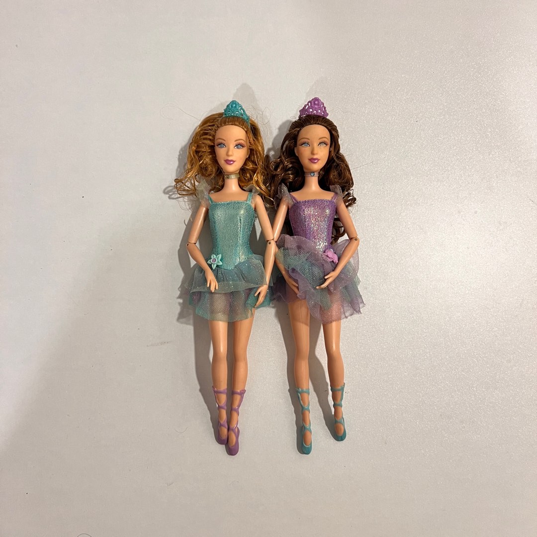 Barbie 12 dancing princess twin