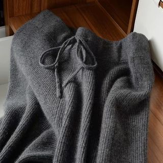 (Category: ) located in . Submitted by fashion.essentials (Listing ID 1334808955, Image 1). Description: .