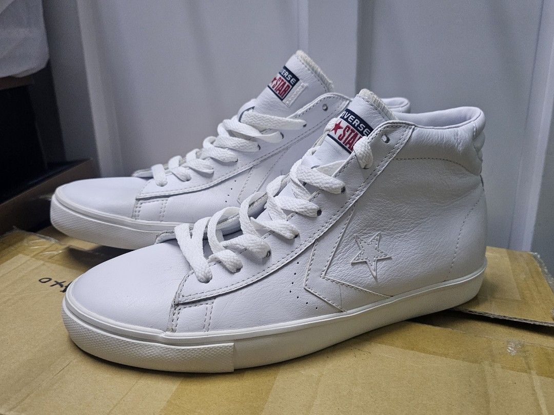 Model model converse store