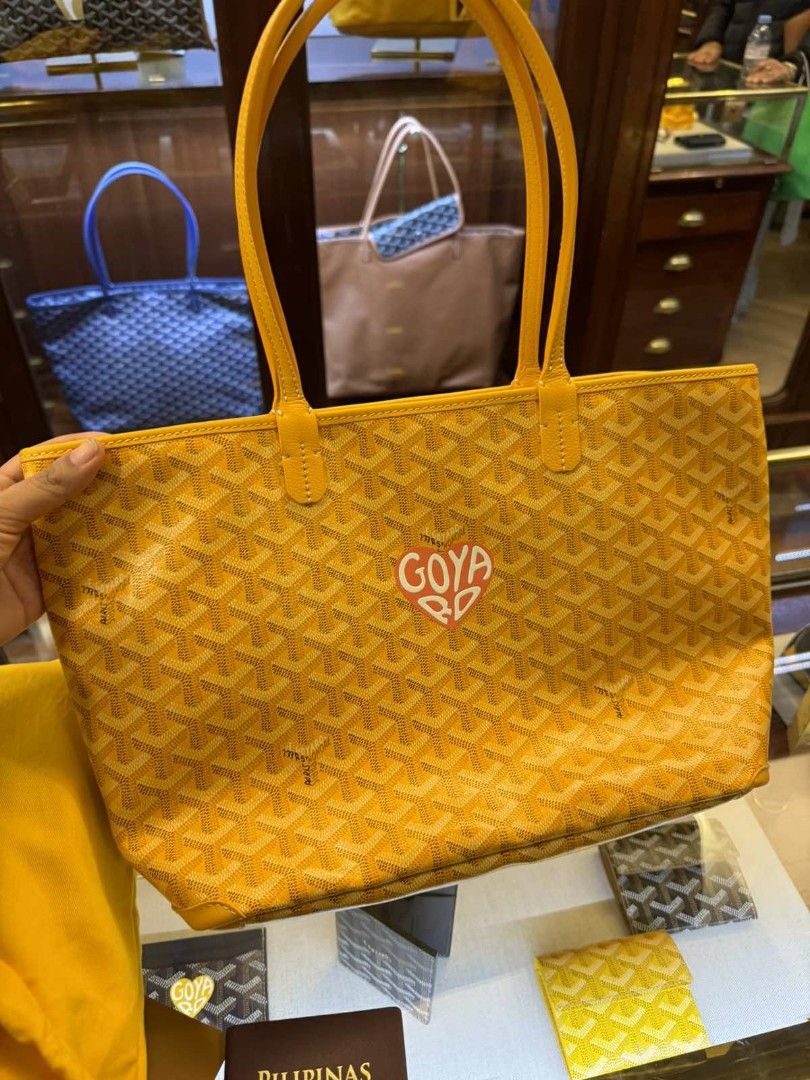 GOYARD BAGS FROM PARIS (Category: Luxury Bags & Wallets) located in Makati City. Submitted by christianpaulpascua (Listing ID 1334738113, Image 1). Description: Selling brand new Goyard bags sourced from Paris! 1. Artois with custom heart in Yellow - P200,000 2. Alpin mini backpack in Green - P240,000 3. Sac Routte Souple in Noir - P185,000 4. Capetien MM messenger bag in Noir - P175,000 All items are guaranteed authentic. Dust bags, paper bags, 