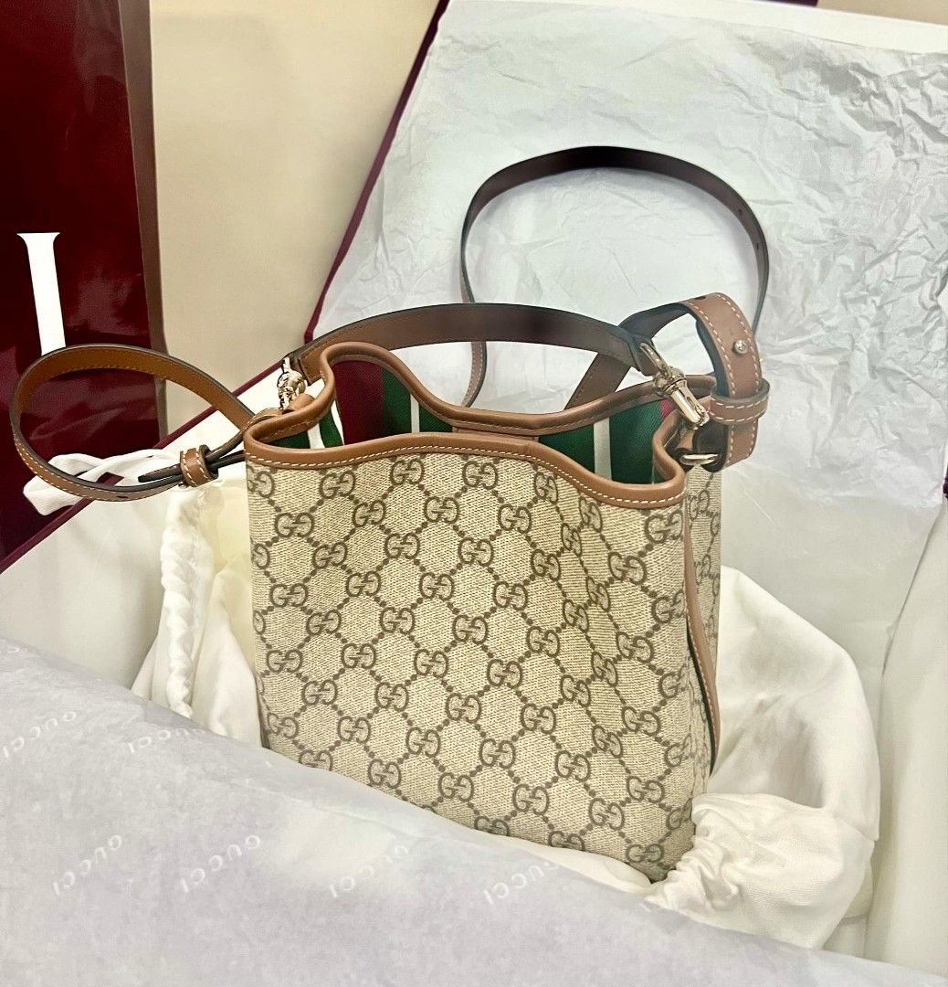 Gucci monogram bucket bag shop