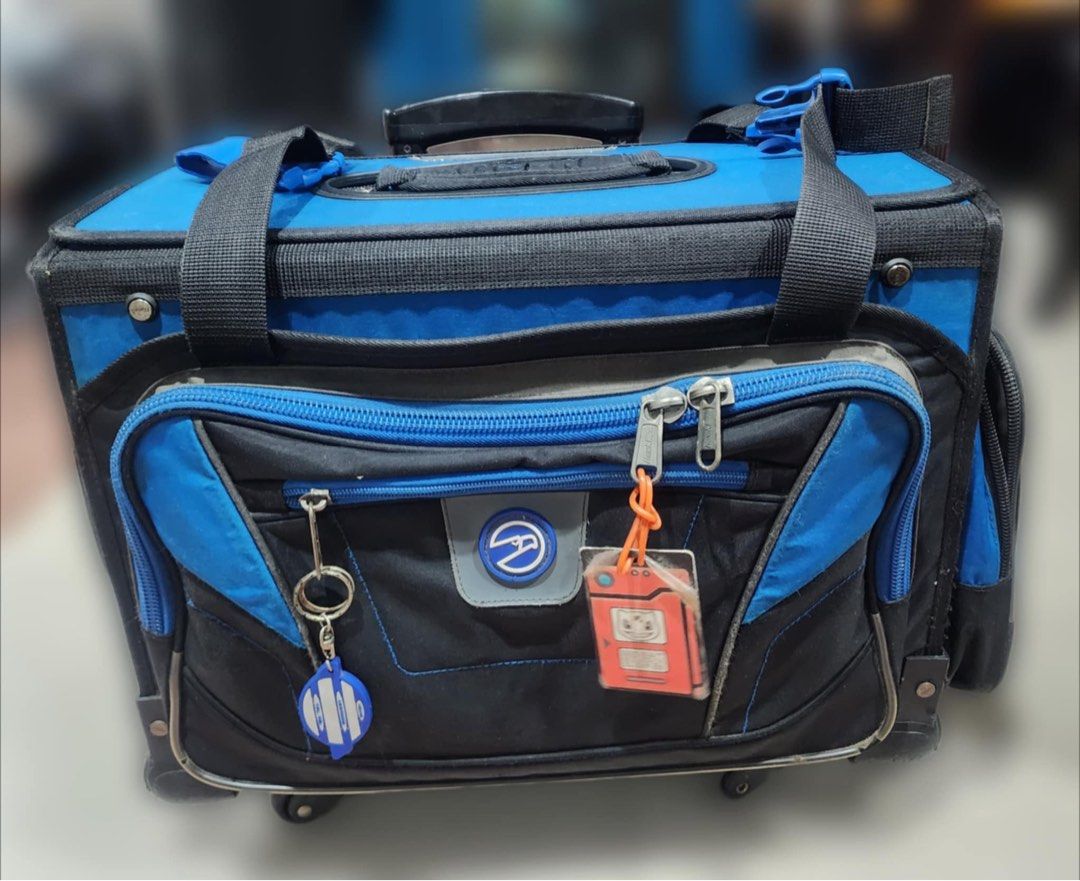 Hawk stroller (Category: Strollers) located in Paranaque City. Submitted by jamsx73 (Listing ID 1334749273, Image 1). Description: .
