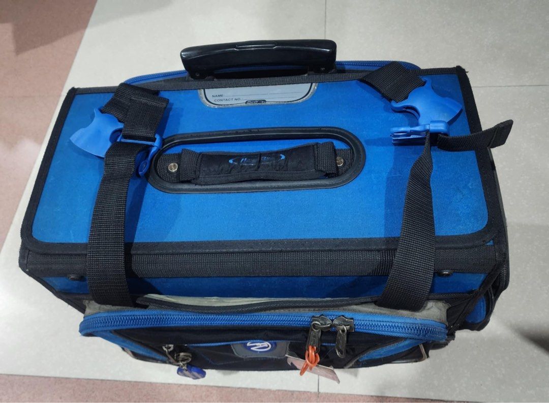 Hawk stroller (Category: Strollers) located in Paranaque City. Submitted by jamsx73 (Listing ID 1334749273, Image 2). Description: .