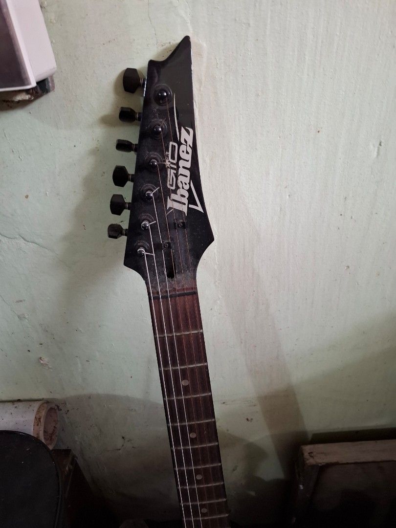 Ibanez GIO GRX20Z electric guitar (Category: Other Audio Equipment) located in Valenzuela. Submitted by jaypee.jaypee (Listing ID 1334790762, Image 3). Description: Ibanez GIO electric guitar with adapter and vox amplifier. 100% working with minor scratches. Meet up fatima church Valenzuela City..