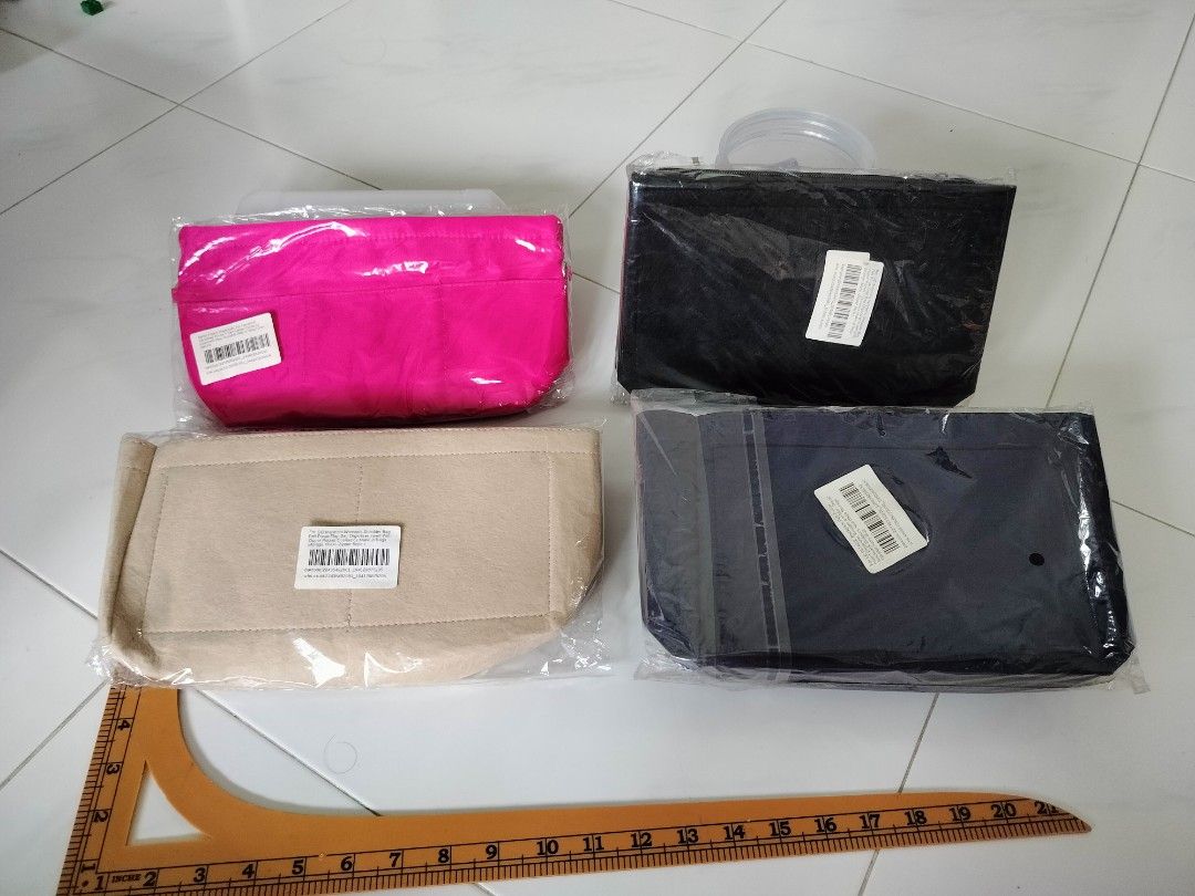Insert bag (Category: Shoulder Bags) located in Singapore. Submitted by mikihouse2857 (Listing ID 1334753988, Image 3). Description: Free for Purchase of Naraya bag. Message me for more details on the Prefect insert bag. Multiple size for selection. meet, check and pay. Self collection at BLK 37 Marsiling Drive..