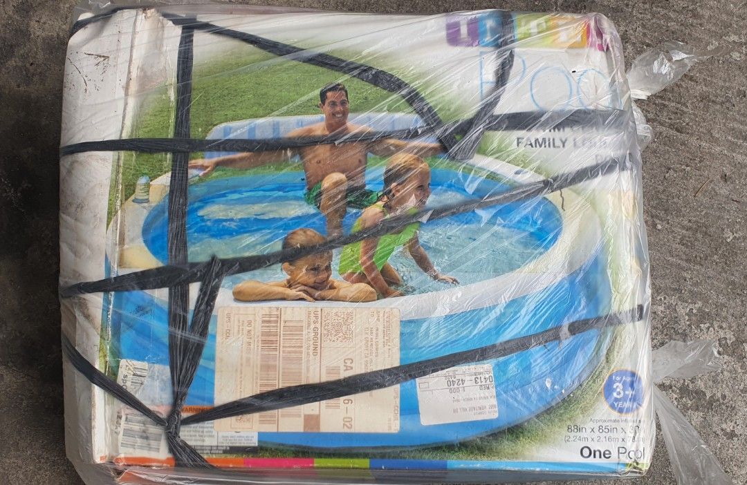 Intex Pool Box Family Intex family pool, Hobbies & Toys, Toys & Games on Carousell