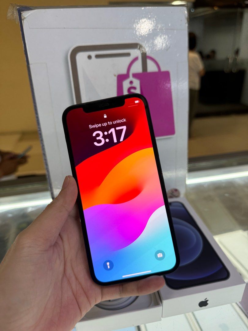 iphone 12 256gb 2ndhand (Category: iPhone 12 Series) located in Cainta. Submitted by vine_gadget_shop (Listing ID 1334790691, Image 2). Description: iphone 12 256gb 2ndhand with box and cord oem factory unlock pick up store greenhills shopping center we accept trade in we accepy credit card and ggives installment we do cod and door to door we ship nationwide for fast transaction call 09277368323 look for vine visit my fb page vine gadget shop.
