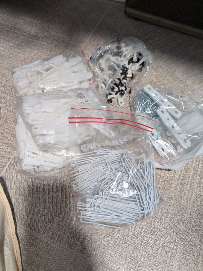 [JT] Curtain hooks