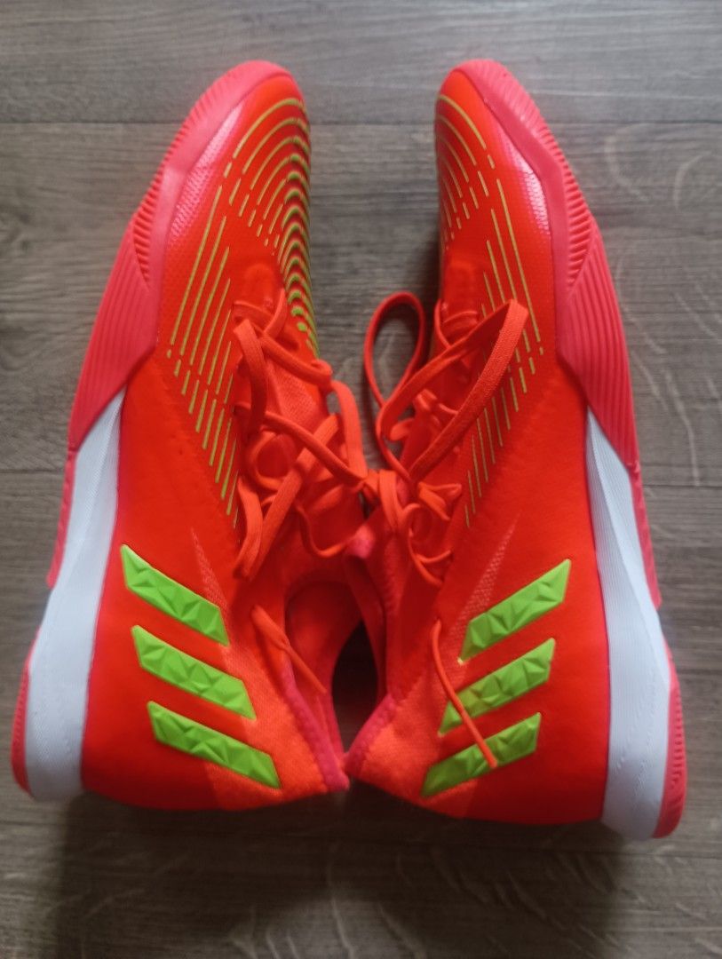 Kasut futsal adidas predator saiz 8.5uk