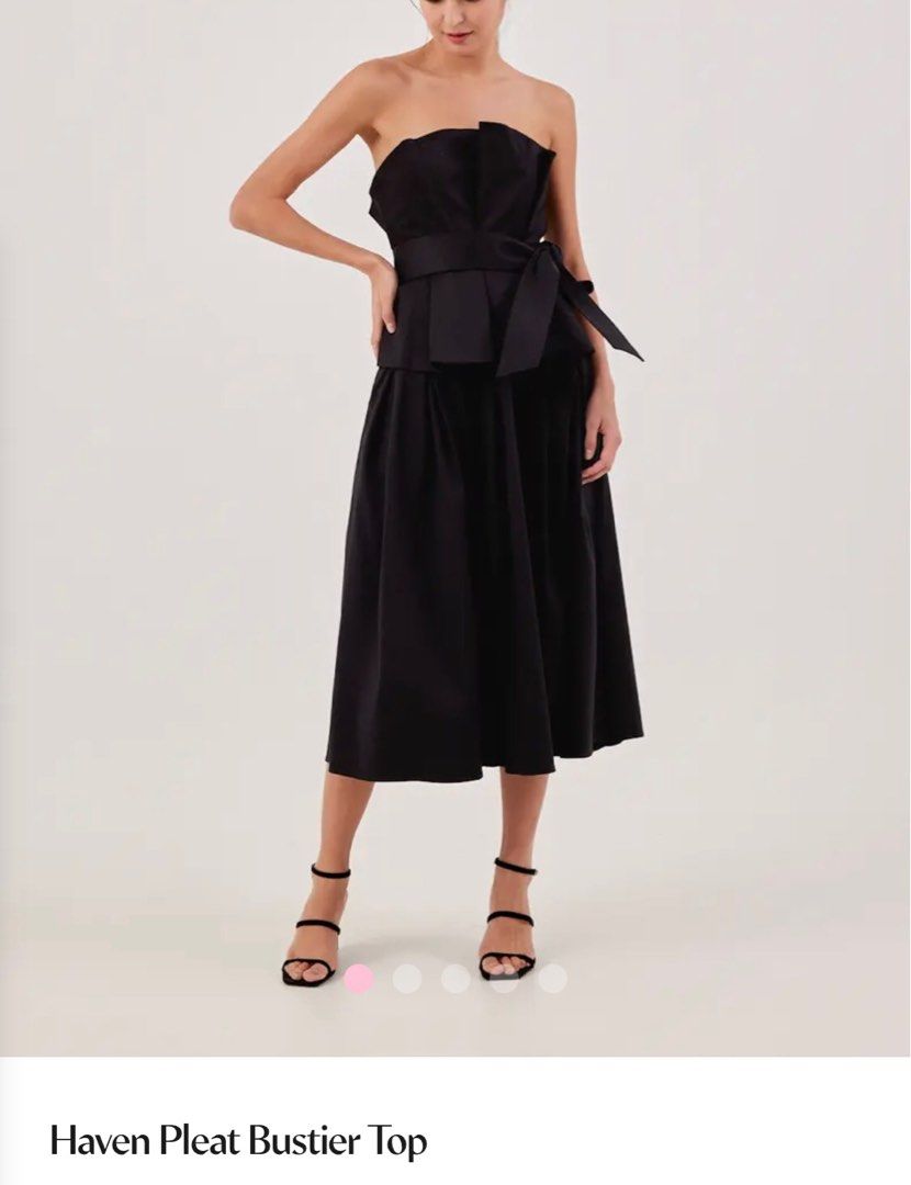lf: Love Bonito Haven Pleat Bustier Top (Category: Others Tops) located in Angeles City. Submitted by riachan27 (Listing ID 1334866439, Image 1). Description: lf: Love Bonito Haven Pleat Bustier Top in Medium size.