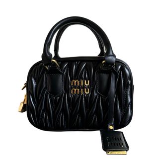 (Category: ) located in . Submitted by shop.o.clock (Listing ID 1334793983, Image 1). Description: .