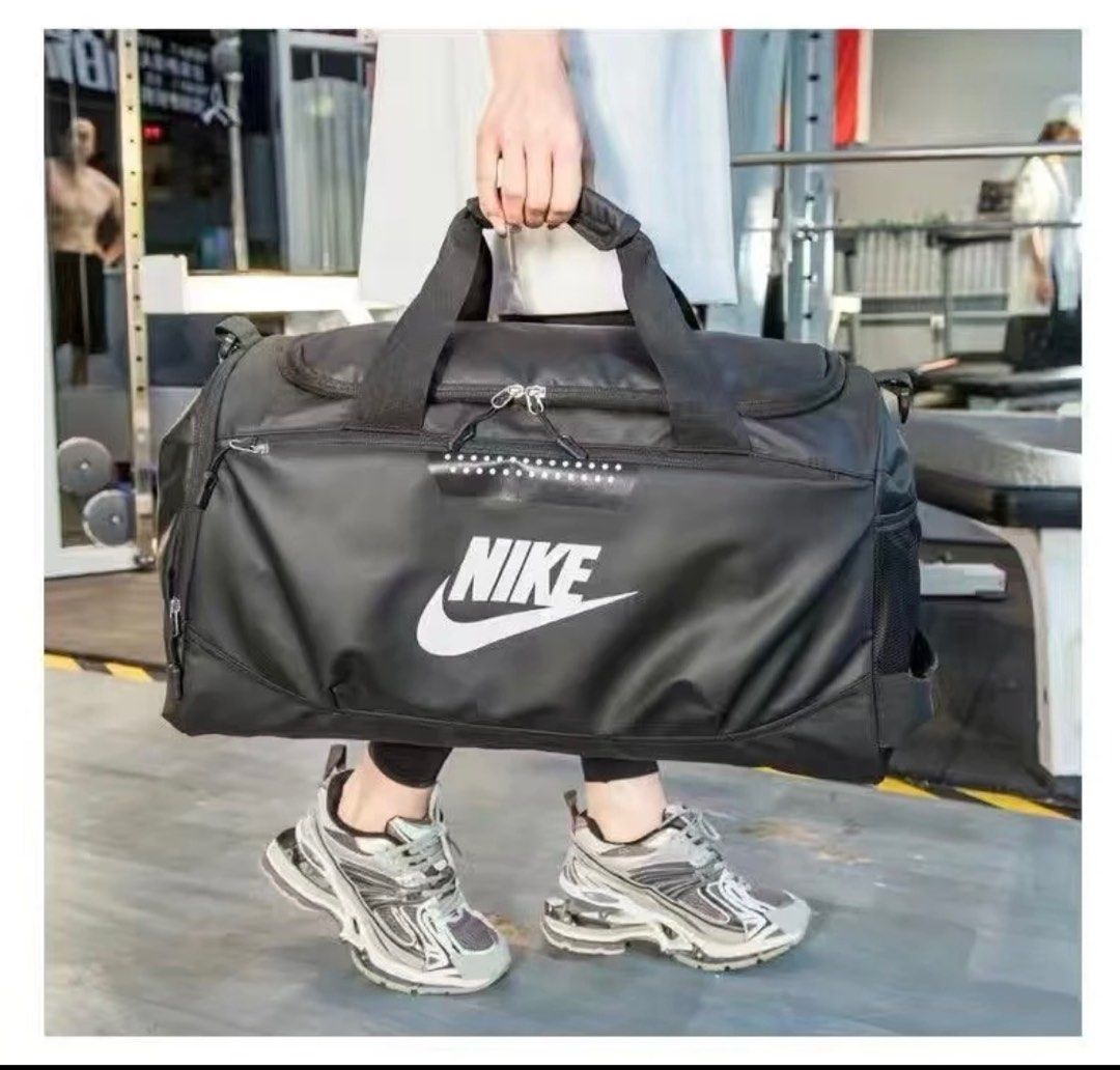 nike hand carry bag