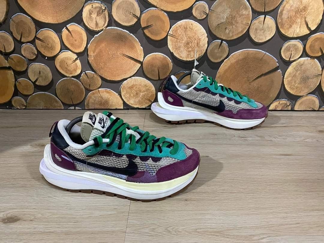 Sacai X Nike Vaporwaffle Villain Red Nike Sacai Vaporwaffle