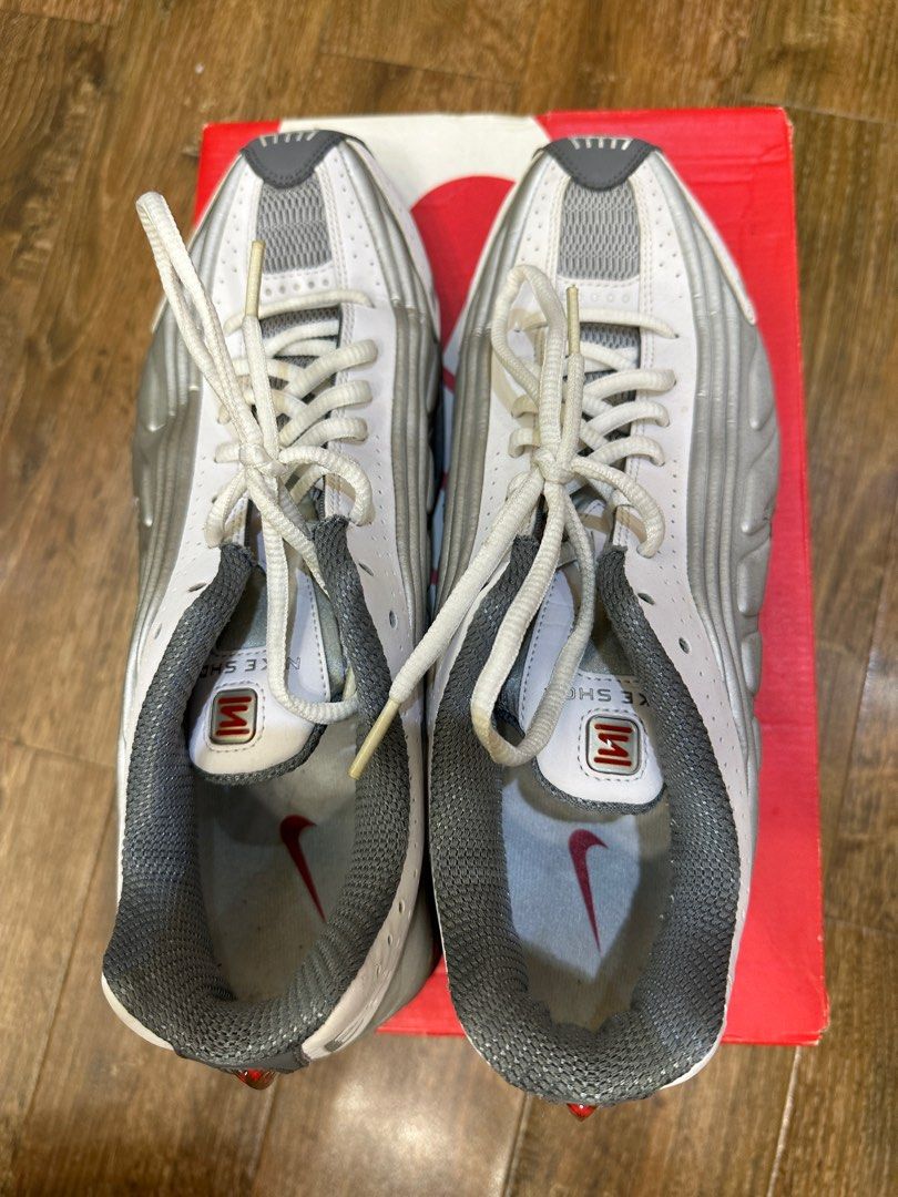 Nike Shox R4 US10 OG Carousell