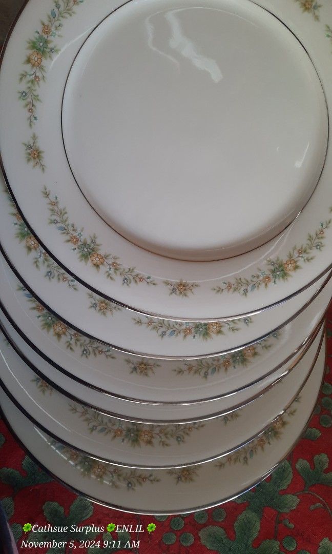 Noritake dinner plate set (Category: Dinnerware & Cutlery) located in Tagum. Submitted by cathsuesurplus (Listing ID 1334766747, Image 3). Description: noritake plate 10.5inches 6pcs mine 3800.