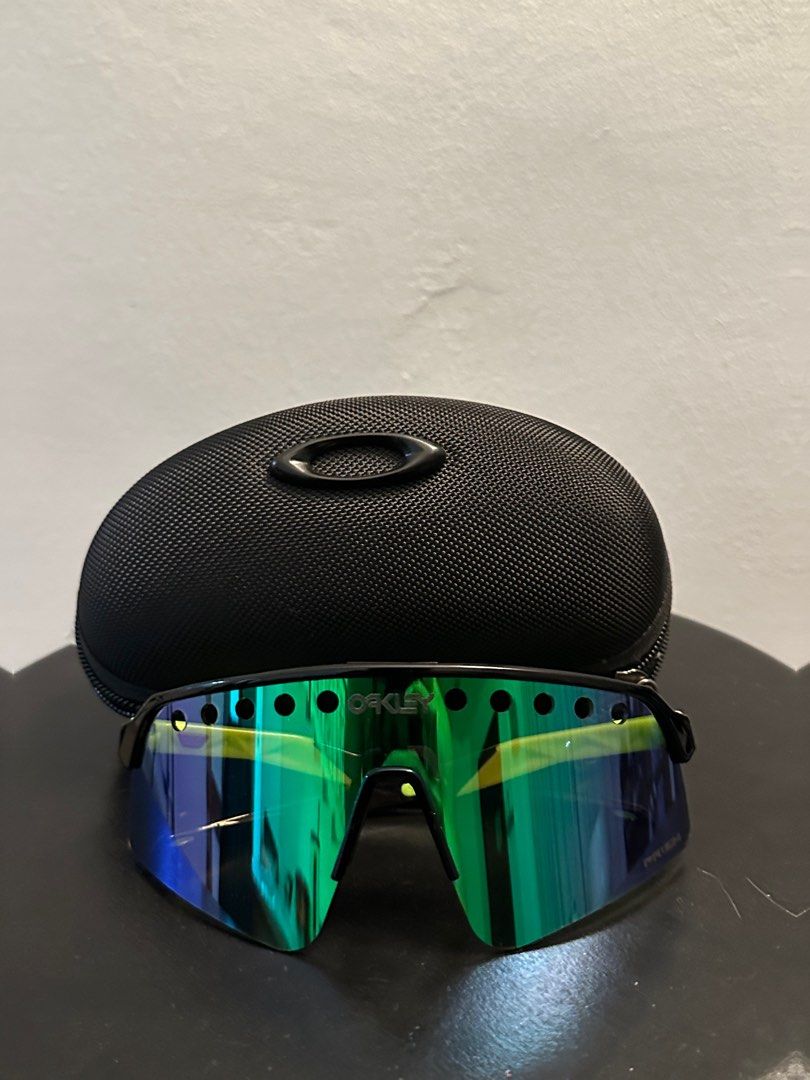 oakley-specs-men-s-fashion-watches-accessories-sunglasses