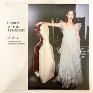 [On Hand] Laufey - A Night At The Symphony Black Vinyl LP Plaka