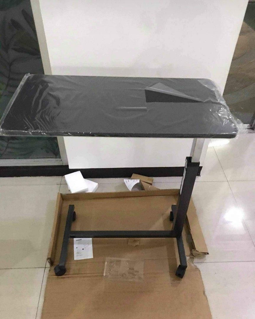 Overbed table (Category: Medical Supplies & Tools) located in Manila. Submitted by rheatapdas75609 (Listing ID 1334773546, Image 1). Description: .