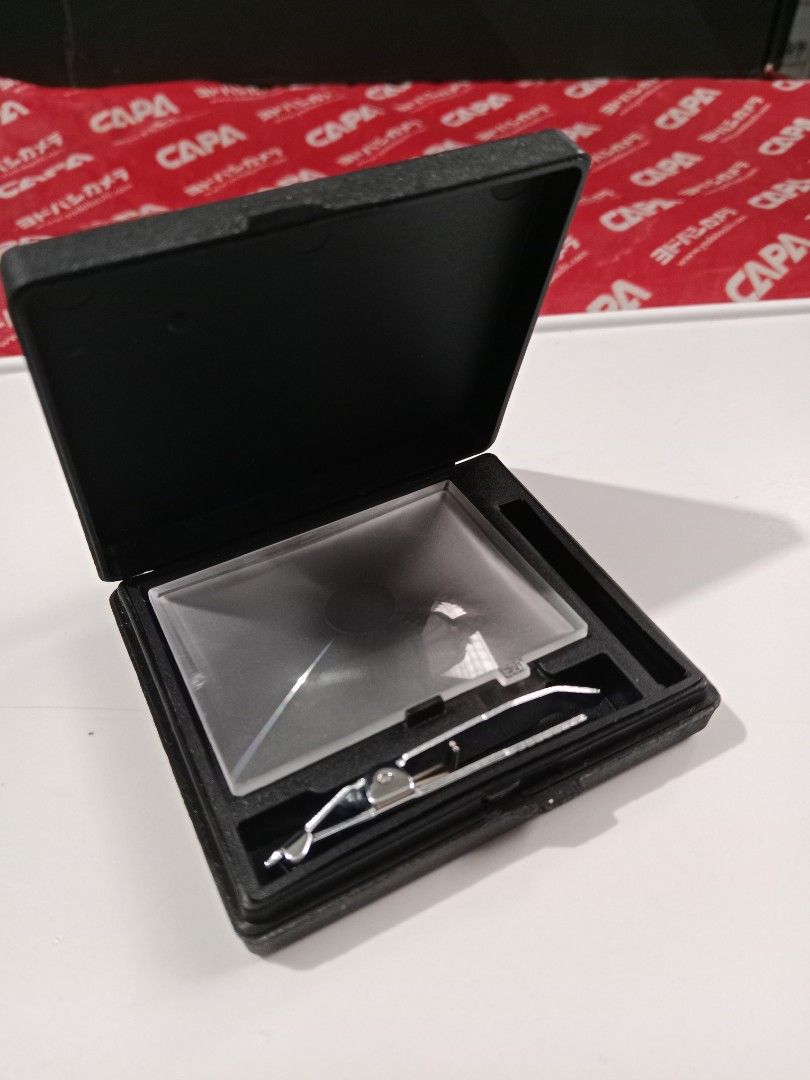 PENTAX 645 UE-20 Focusing Screen (Category: Other Photography Accessories) located in Tabaco. Submitted by fritznicoleshoppe (Listing ID 1334805331, Image 1). Description: PENTAX 645 UE-20 Focusing Screen with genuine case & accessory. you may request for additional photos. selling as is *buyer can avail the FREEBIES listed.