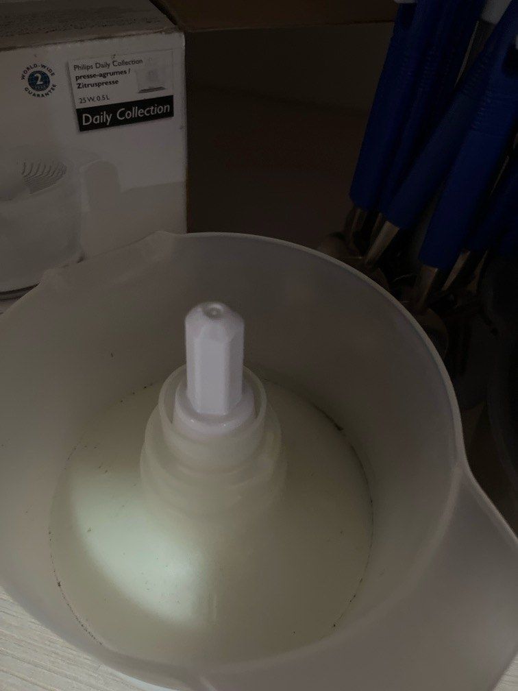 philips electronic citrus press (Category: Bakeware) located in Manila. Submitted by jiden26 (Listing ID 1334898899, Image 2). Description: mop gcash.