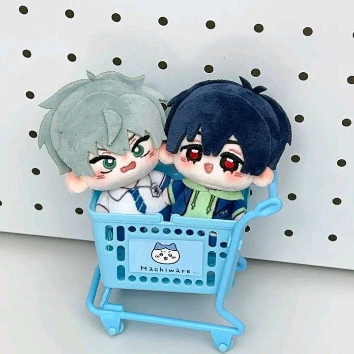 Pre- Order alien Stage nunu plush till and ivan (Category: Plushies & Soft Toys) located in Murcia. Submitted by yen_000111 (Listing ID 1334849832, Image 1). Description: 550 each 10cm.