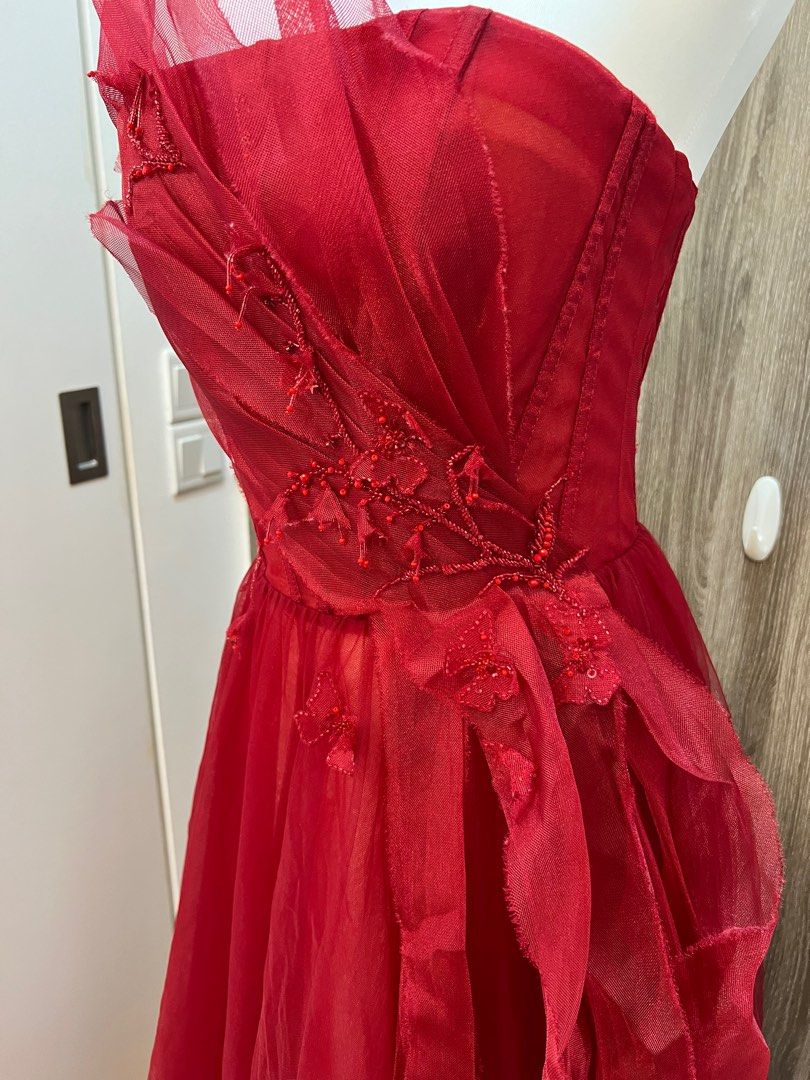 Pre-loved Grace Kelly Red Gown, Women's Fashion, Dresses & Sets, Evening  dresses & gowns on Carousell