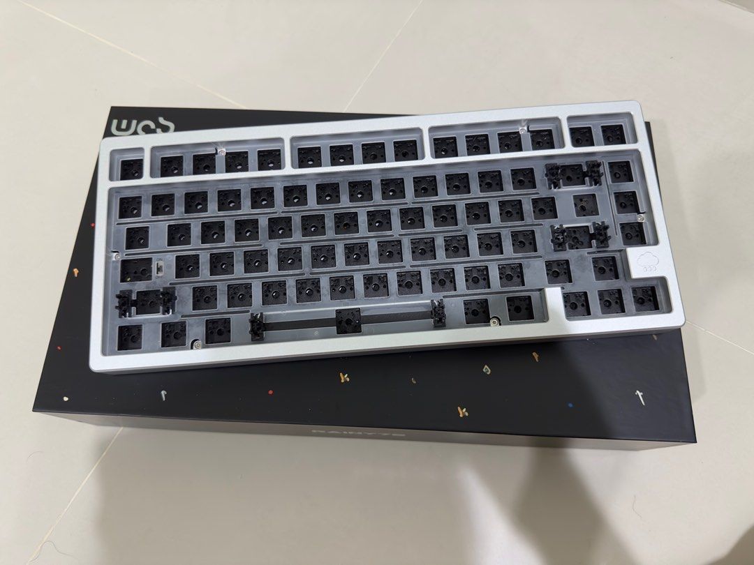 WOB Rainy75 pro ギャラクシーシルバー新品未開封 WOBKEY WOB Rainy75 pro ギャラクシーシルバー新品未開封 WOBKEY