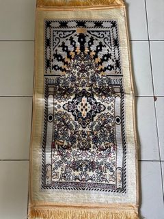 (Kategori: ) berada di . Dikirim oleh lemarinyaiva (ID iklan 1334756332, Gambar 1). Deskripsi: .