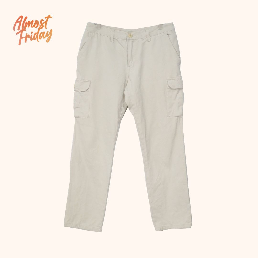 SLOWER Beige Cargo Pants (Preloved) Size 30 (Category: Chinos) located in Catarman. Submitted by almostfridayph (Listing ID 1334877202, Image 1). Description: Brand: SLOWER Condition: Good to Very Good. With signs of Usage. Need Wash Size: 30 Php 580 Dimensions Waist: 30" Length: 35" Kindly manage your expectations. Our items are thrifted but in excellent condition NO RETURN, NO EXCHANGE Actual product color may vary from the images shown. Every 