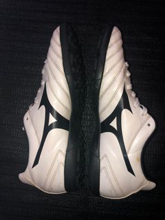 Affordable mizuno soccer shoes For Sale Carousell Philippines