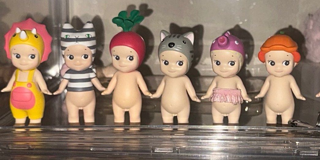 SONNY ANGELS FS (READ DESCRIPTION, NO TRADE SINCE QUITING.) (Category: Figurines & Statues) located in Manila. Submitted by sevians (Listing ID 1334835470, Image 1). Description: (NO BOX.) SOLD OUT‼️‼️‼️‼️‼️‼️‼️ -POPPY -MONO CAT PRICING ‼️‼️‼️‼️‼️ 400 all except GREY CAT: 650 SEAHORSE: 550 BLUE DOLPHIN (?) : 550 i just want all my sonny angels gone. so please buy :) MOD: MEETUP AVAIL, LALAMOVE.