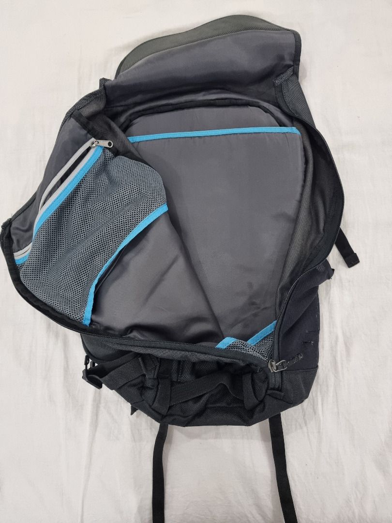 Thule Subterra Backpack 25L (Category: Backpacks) located in Las Pinas. Submitted by qwjax (Listing ID 1334819389, Image 3). Description: •SafeEdge Construction lines MacBook compartment for superior bumper protection •Protective tablet pocket with soft interior lining •Two-way access to laptop and tablet through top-loading compartment or side zipper •Removable SafeZone compartment protects sunglasses, smartphone or other fragile items •Duffel-s
