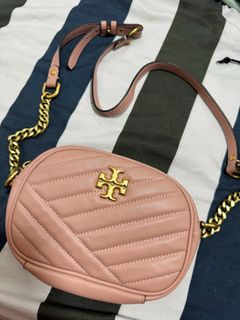 (Category: ) located in . Submitted by jdc.closet09 (Listing ID 1334831876, Image 1). Description: .
