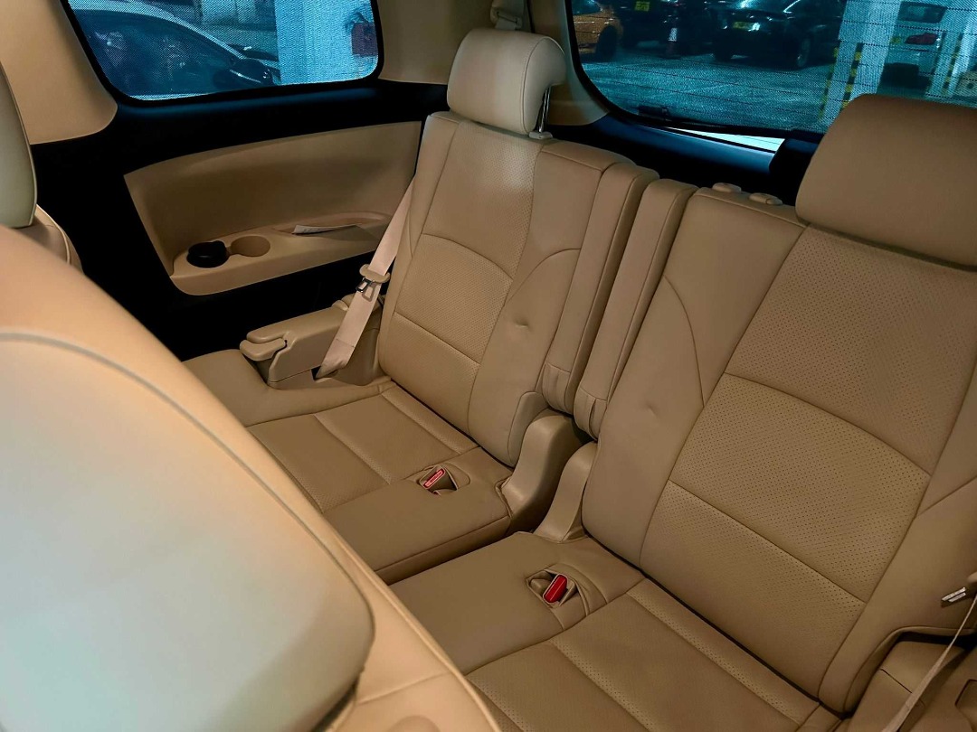 Toyota ALPHARD 2.5 Auto498319070635632647