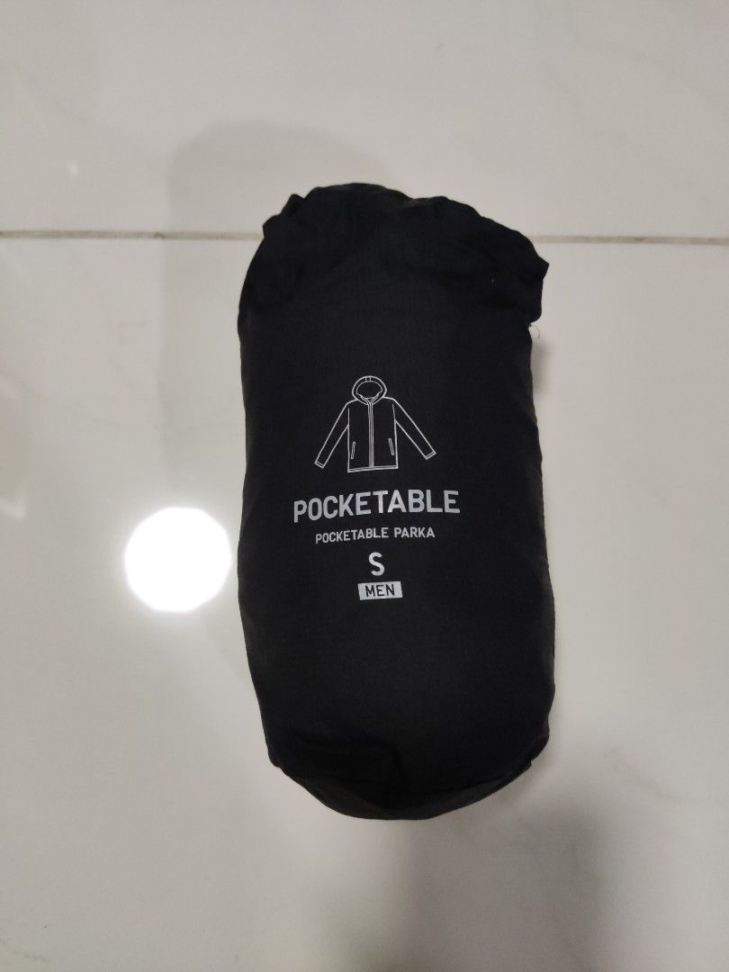 Uniqlo pocketable parka waterproof 2025