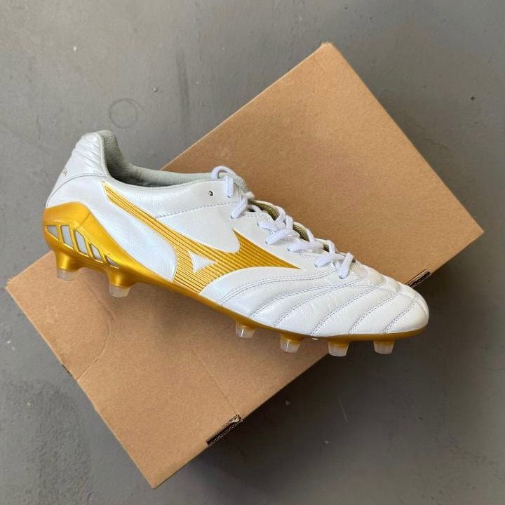Victory Gold Mizuno Morelia Neo White Gold Mizuno Morelia Alfa