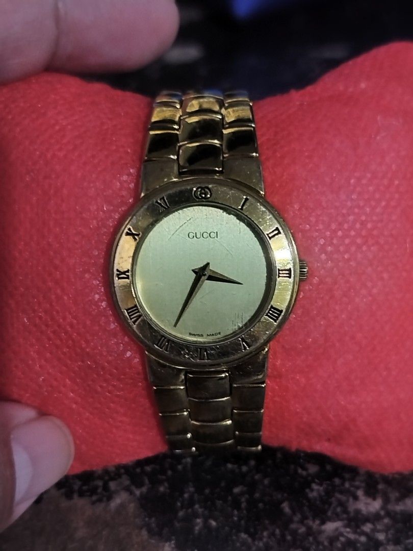 Vintage Gucci Model 3300L Gold Plated Ladies Wrist Watch