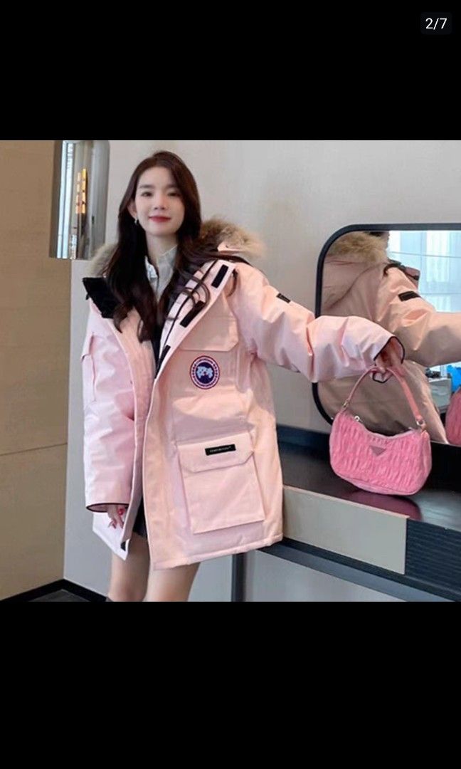Winter jacket (Category: Coats, Jackets and Outerwear) located in Singapore. Submitted by midnightshadowchild (Listing ID 1334867828, Image 1). Description: Bought from taobao and realize it's too small. So letting go at a cheaper price.